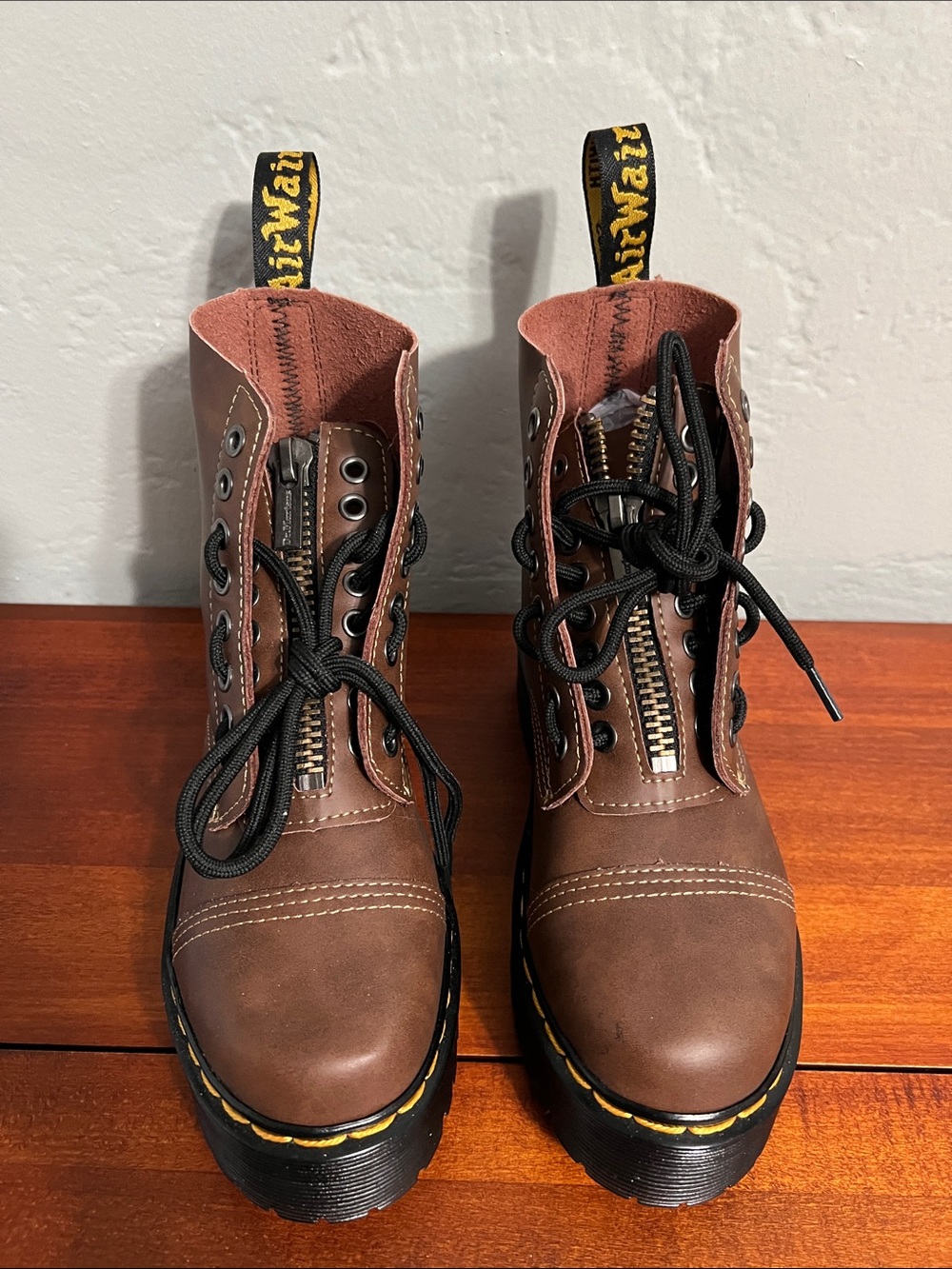 Dr Martens Sinclair Dark Brown size 37